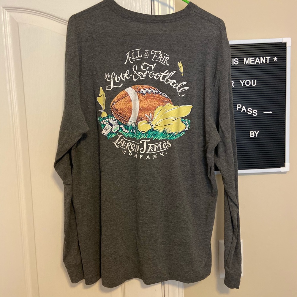 Lauren James tee